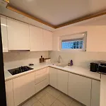 Vila Luxurious 4bdr Retreat With Cozy Fireplace *