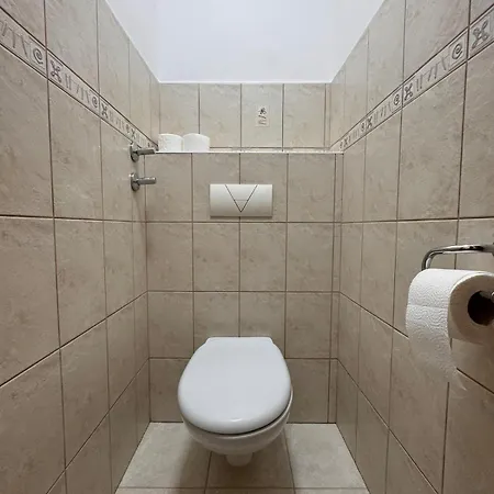 Luxurious 4bdr Retreat With Cozy Fireplace * 塞拉耶佛