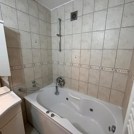 别墅 Luxurious 4bdr Retreat With Cozy Fireplace *