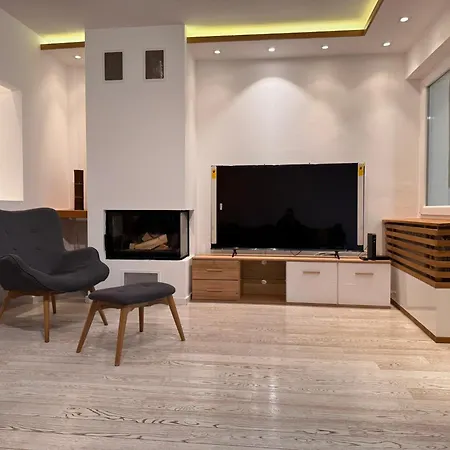 别墅 Luxurious 4bdr Retreat With Cozy Fireplace 塞拉耶佛