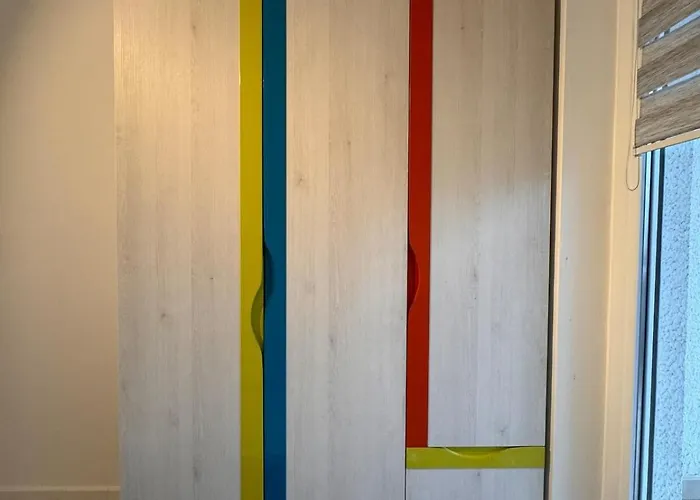 Luxurious 4bdr Retreat With Cozy Fireplace Vila *