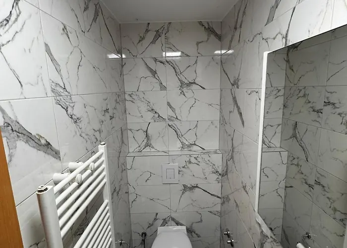 Luxurious 4bdr Retreat With Cozy Fireplace Sarajevo